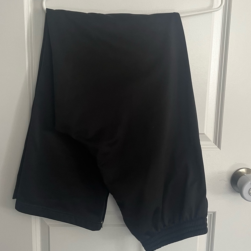 Footlocker men’s athletic pants, size xl